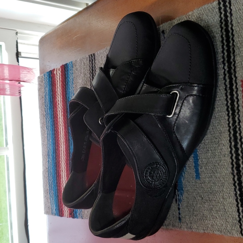 Bally black Alexa sneakers like new condition …gorgeous size 8